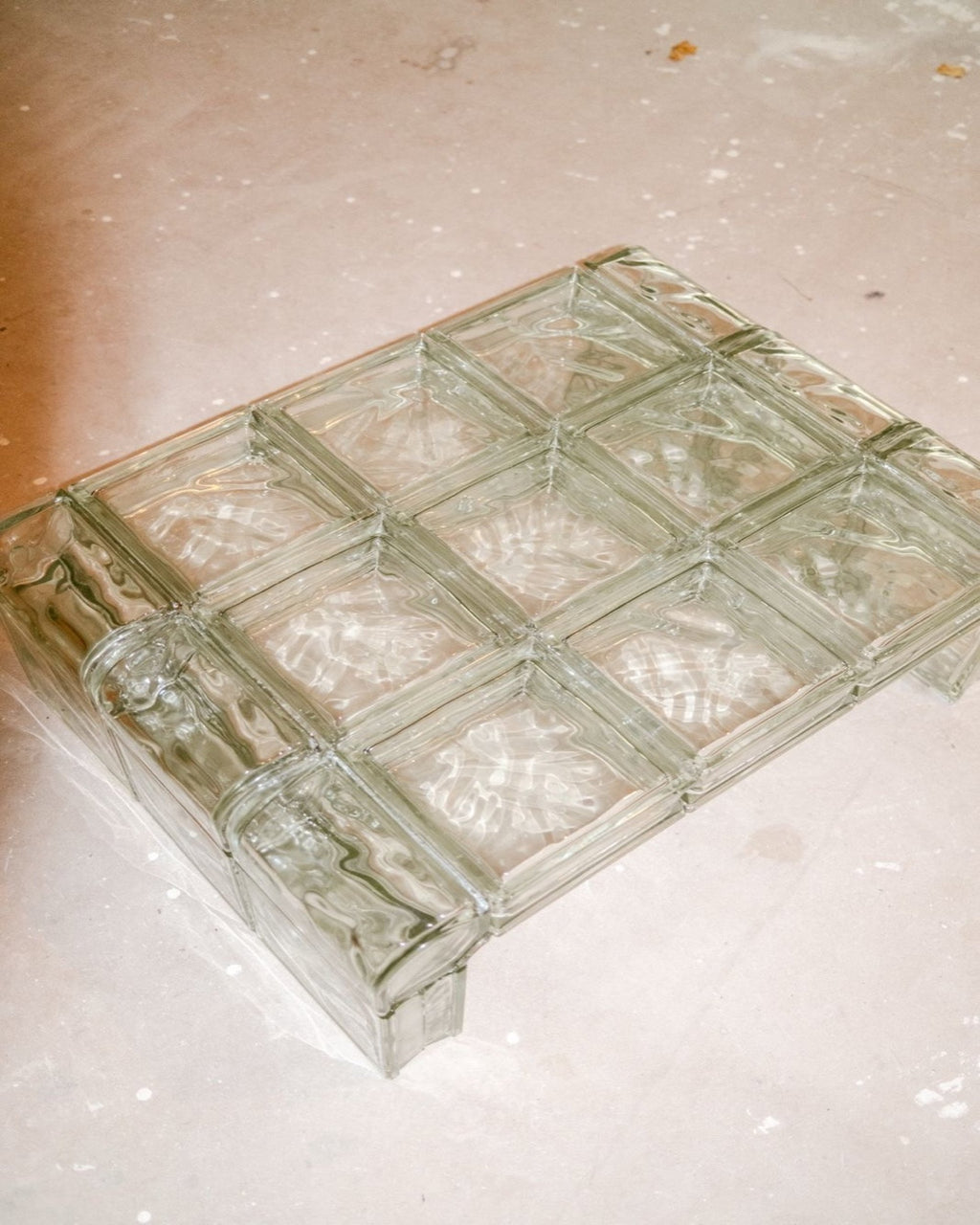 GLASSBLOCK TABLE